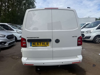 Used Volkswagen Transporter 2018 for sale - 79046953: Photo