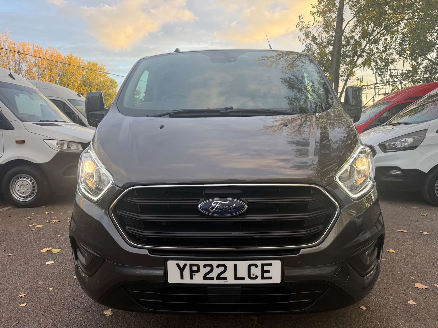 Used Ford Transit Custom 2022 for sale - 76602120: Photo 2