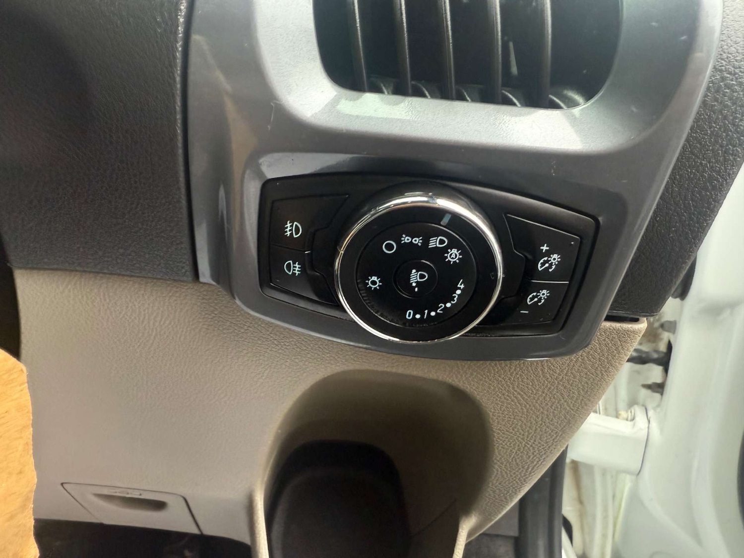 Used Ford Transit Custom 2016 for sale - 76592977: Photo 11