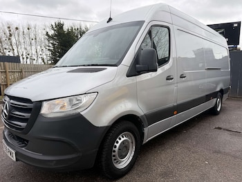 Used Mercedes-Benz Sprinter 2019 for sale - 77643138: Photo