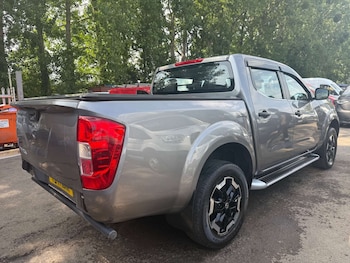 Used Nissan Navara 2021 for sale - 76277420: Photo