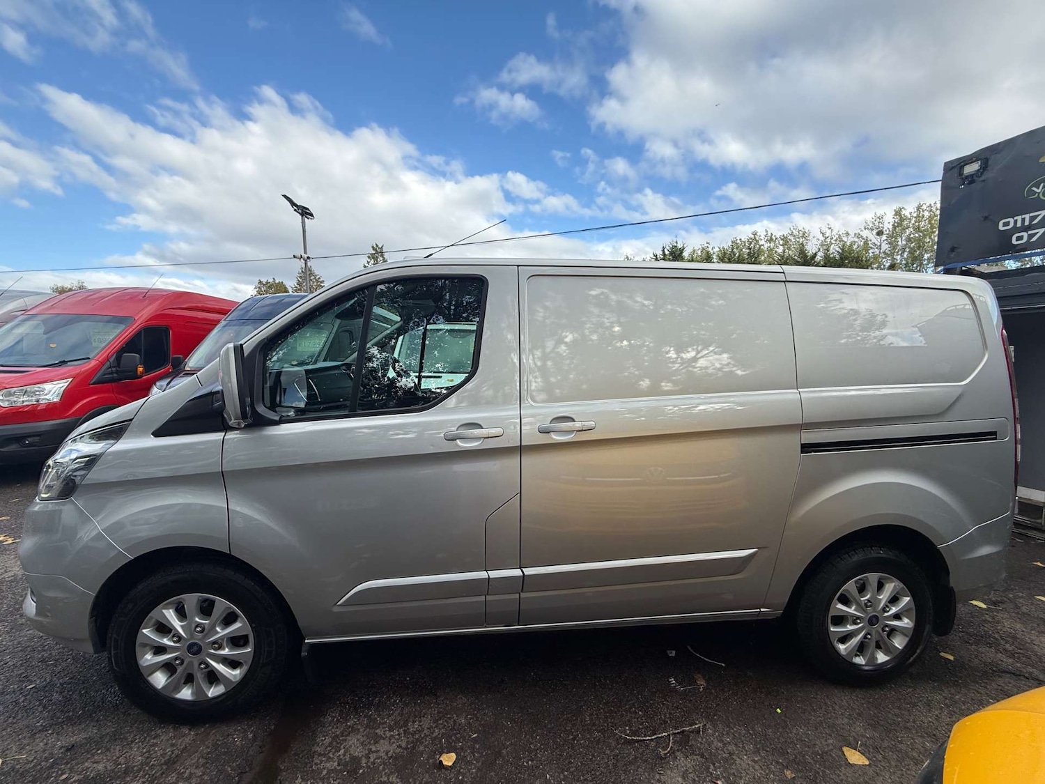 Used Ford Transit Custom 2020 for sale - 76601065: Photo 4