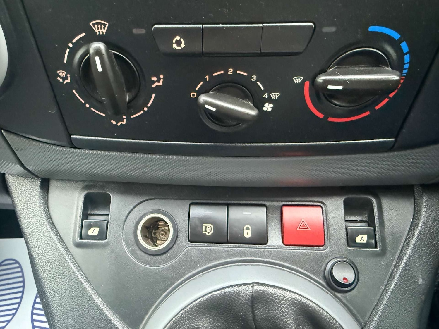 Used Peugeot Partner 2013 for sale - 76907701: Photo 15