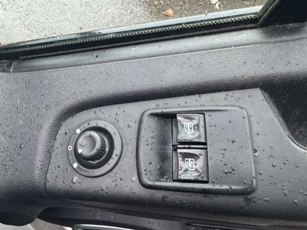 Used Vauxhall Vivaro 2015 for sale - 73757068: Photo 10