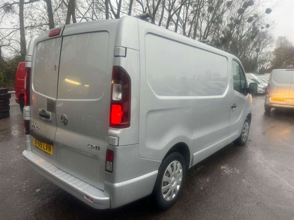 Used Vauxhall Vivaro 2015 for sale - 73757068: Photo 8