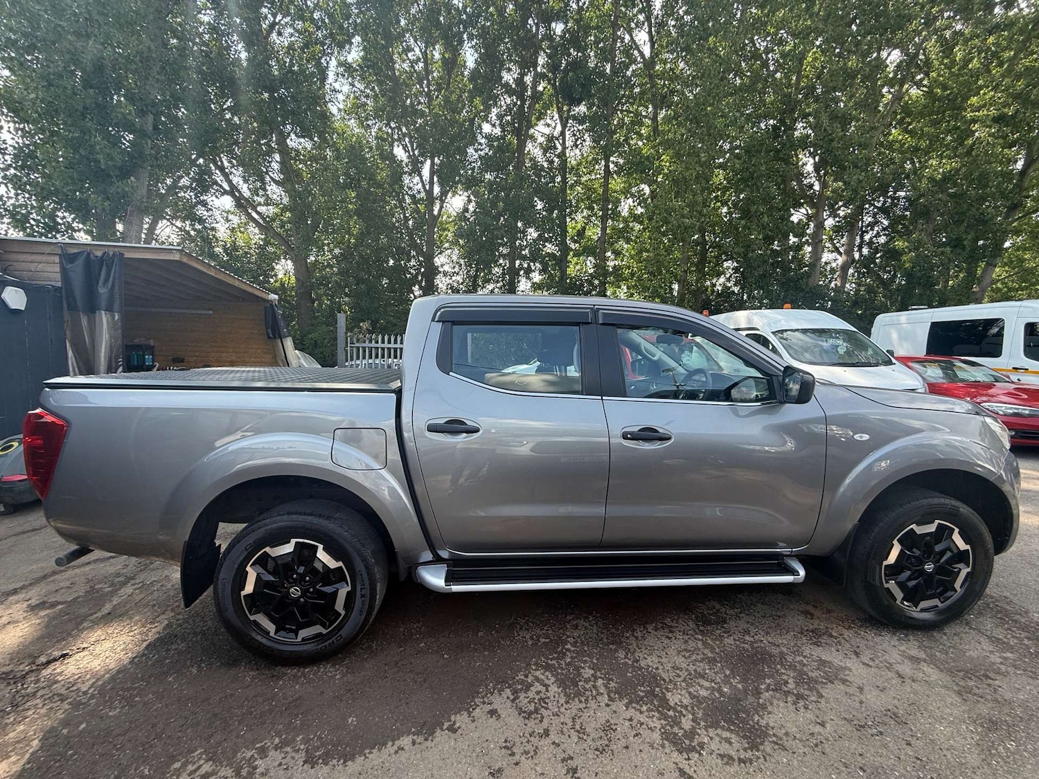 Used Nissan Navara 2021 for sale - 76601175: Photo 2