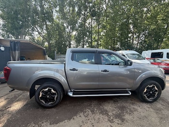 Used Nissan Navara 2021 for sale - 76601175: Photo