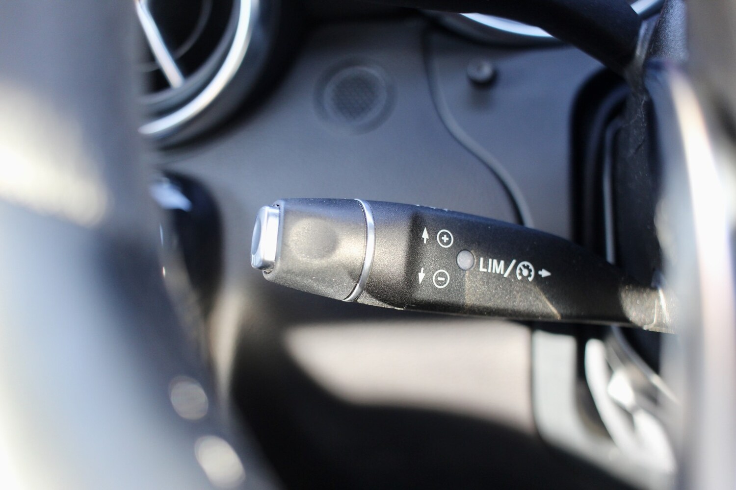 Used Mercedes-Benz SLC 2016 for sale - 78209944: Photo 24