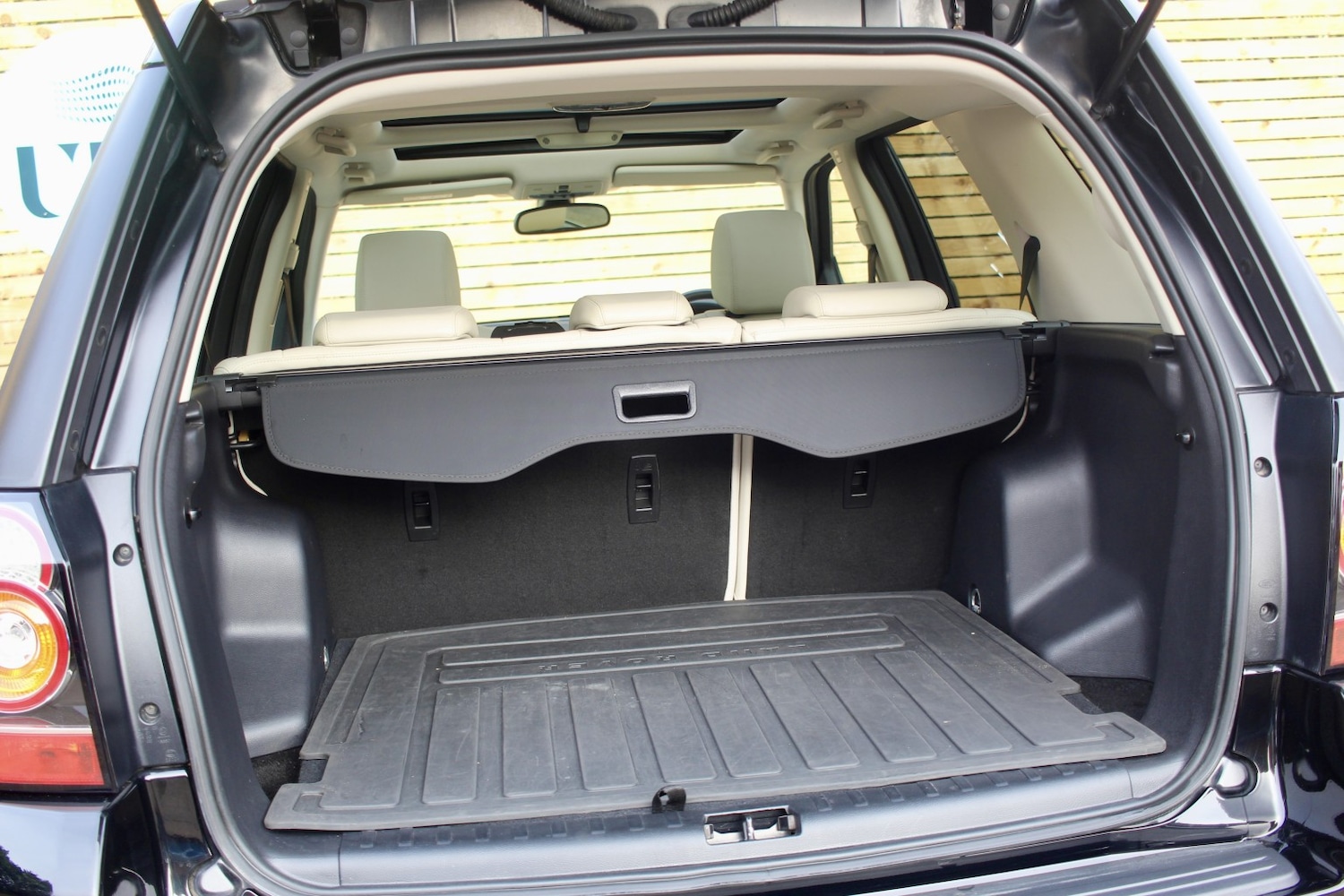 Used Land Rover Freelander 2 2014 for sale - 76605642: Photo 35