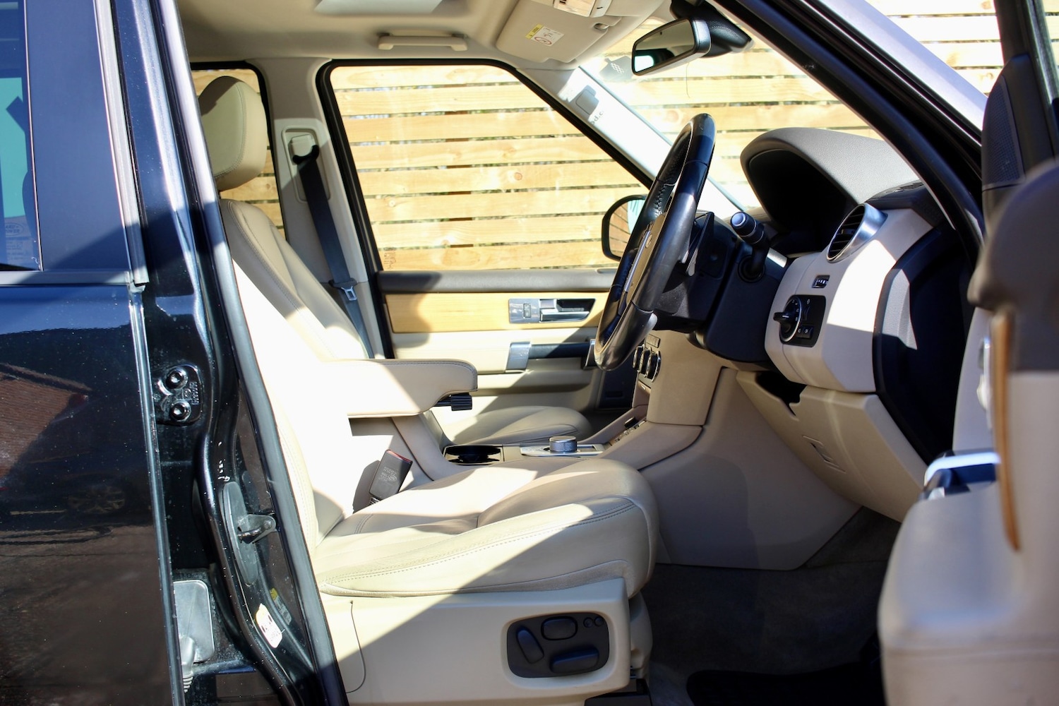 Used Land Rover Discovery 2014 for sale - 77735798: Photo 7