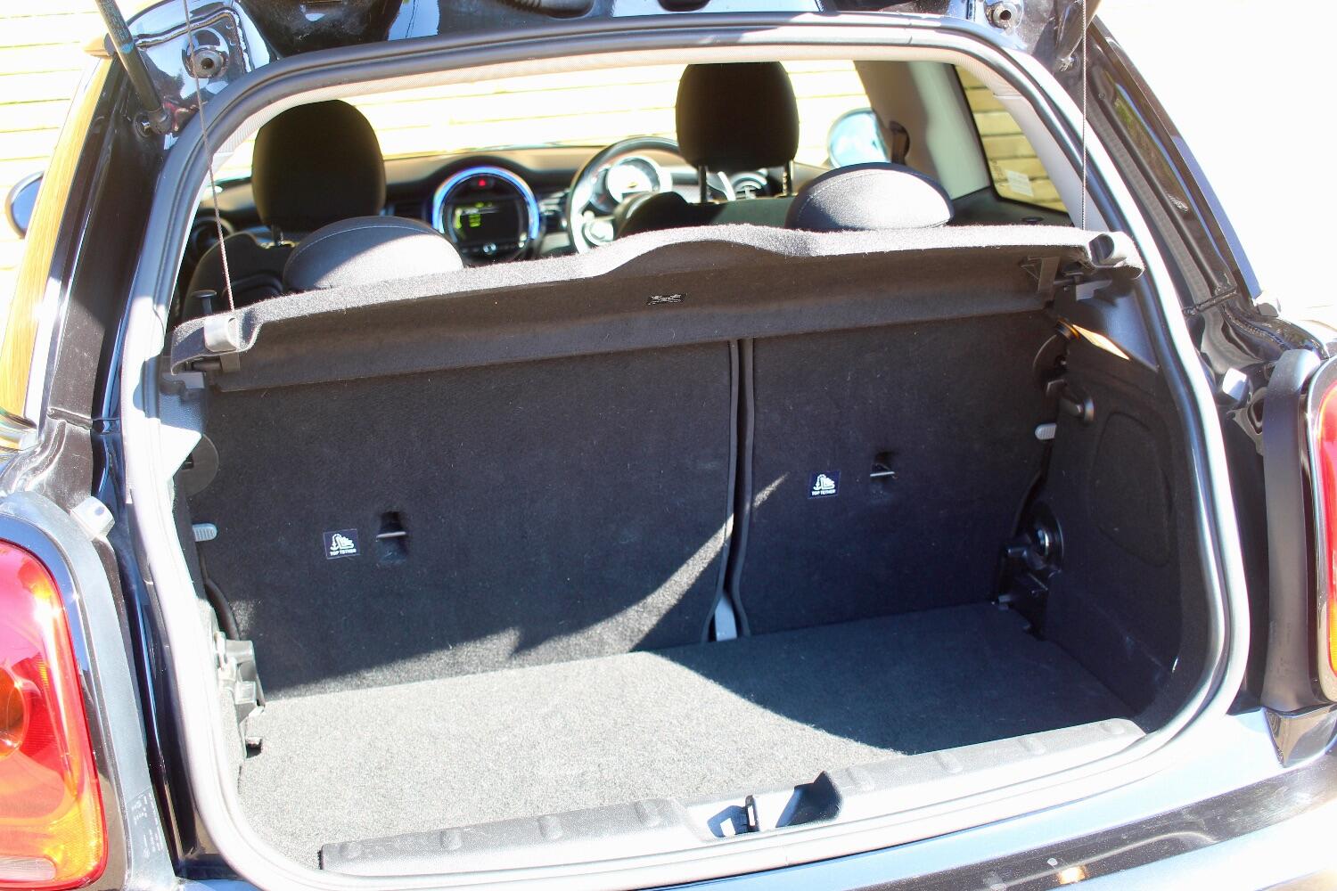 Used MINI Hatch 2017 for sale - 76605624: Photo 24