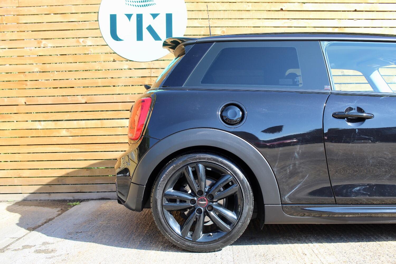 Used MINI Hatch 2017 for sale - 76605624: Photo 29