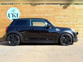 Used MINI Hatch 2017 for sale - 76605624: Photo