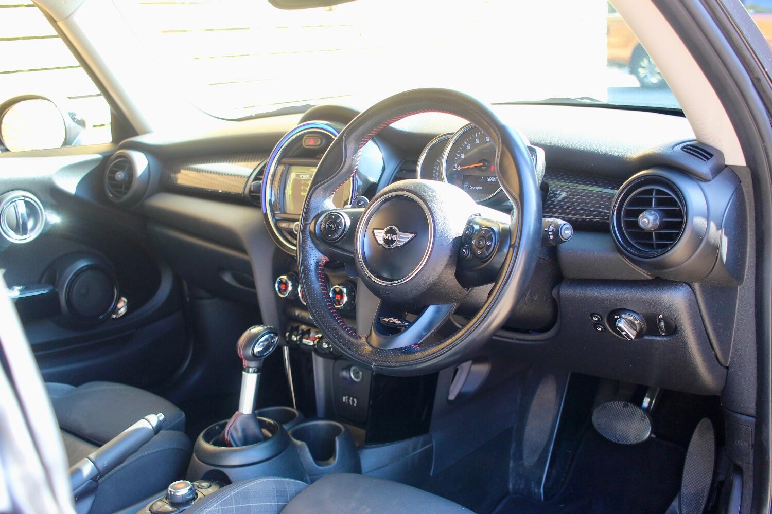 Used MINI Hatch 2017 for sale - 76605624: Photo 6