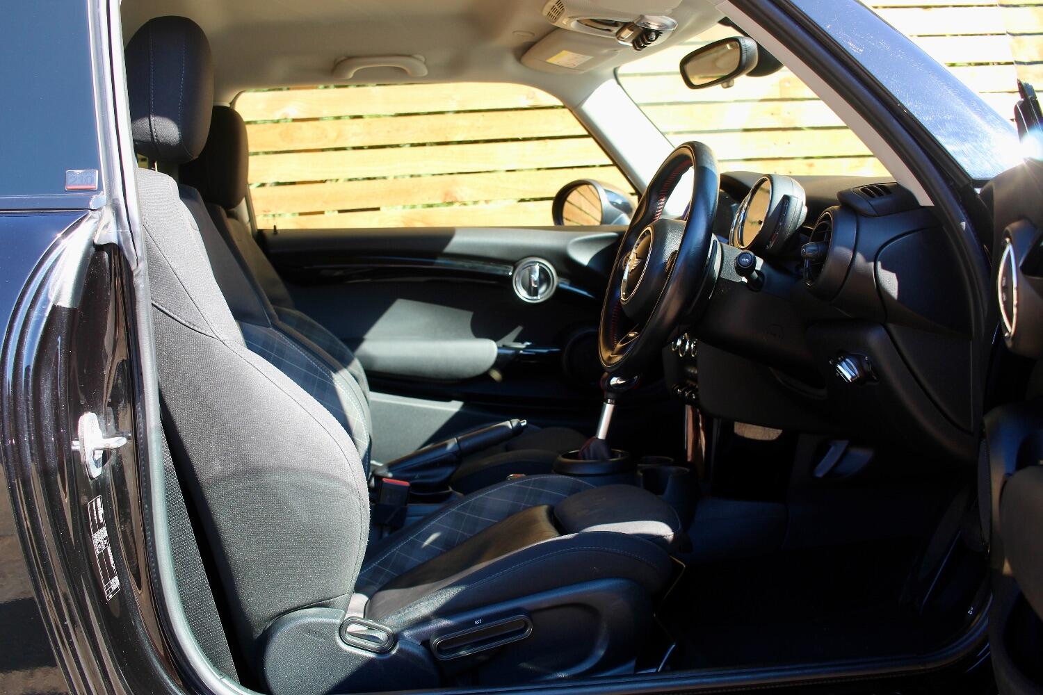 Used MINI Hatch 2017 for sale - 76605624: Photo 7