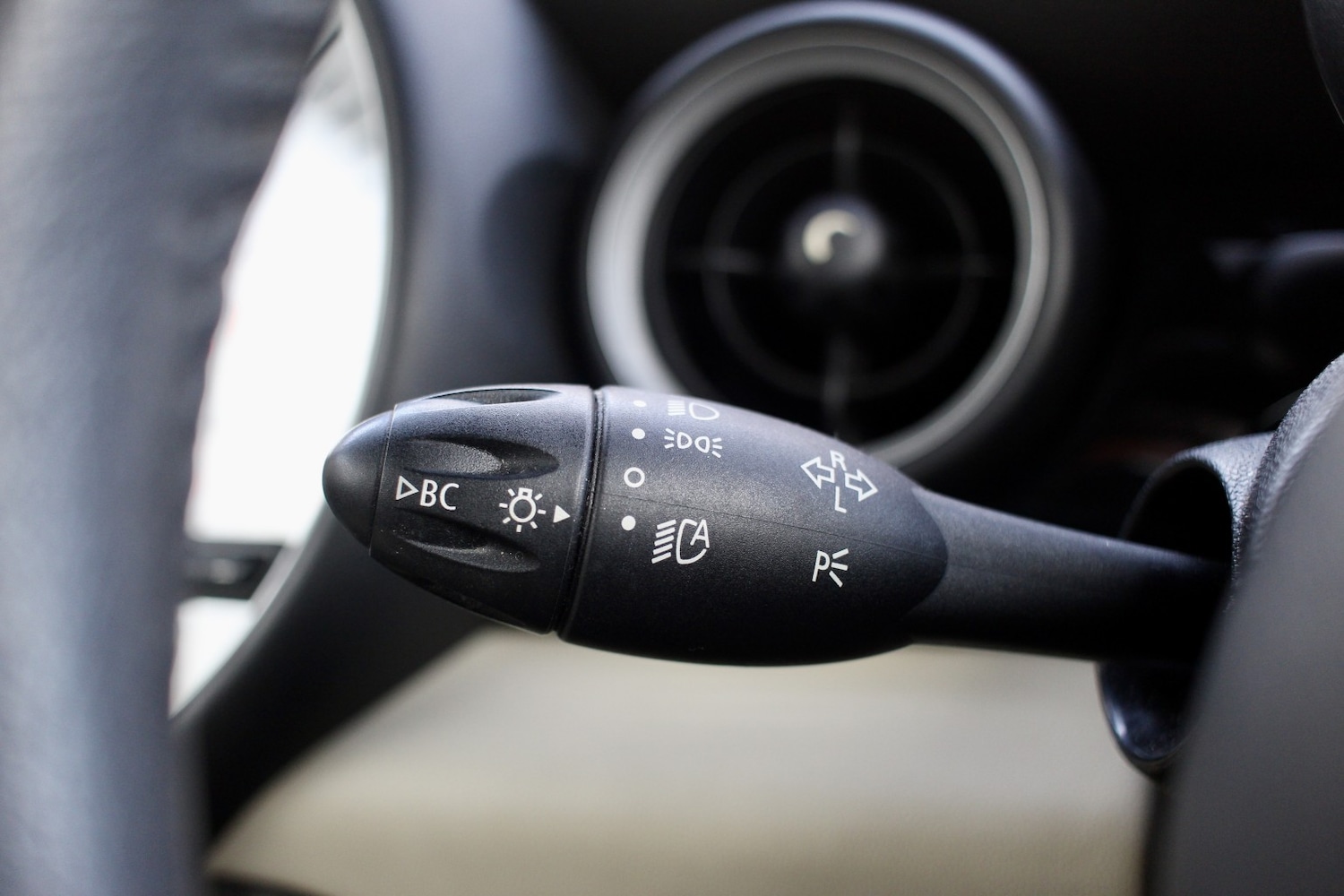 Used MINI Convertible 2014 for sale - 77264447: Photo 17