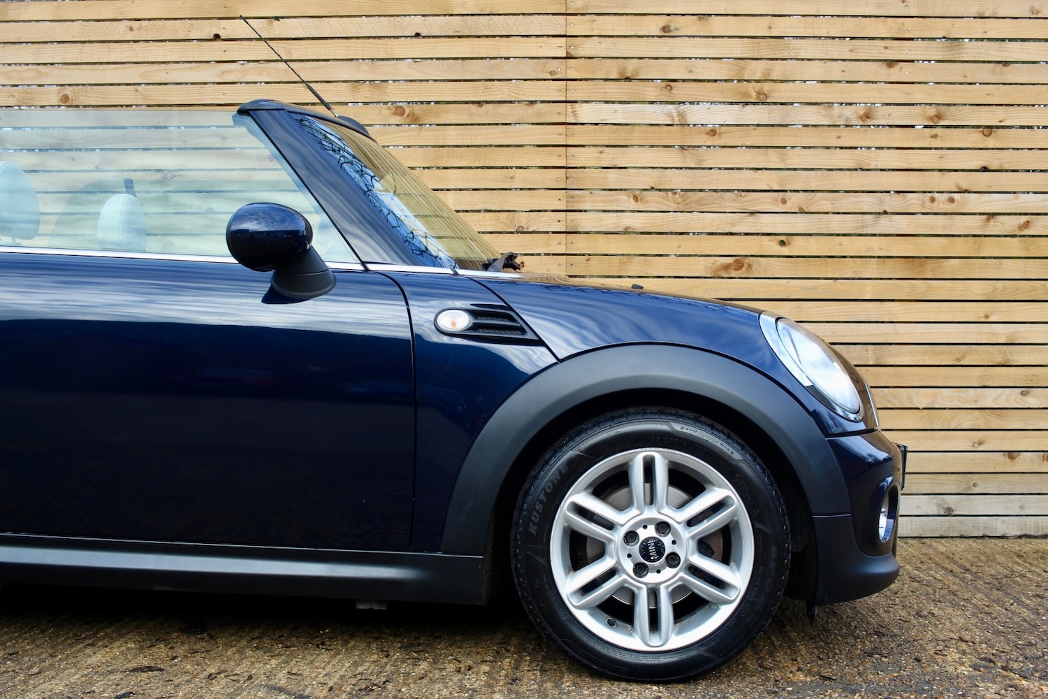 Used MINI Convertible 2014 for sale - 77264447: Photo 32