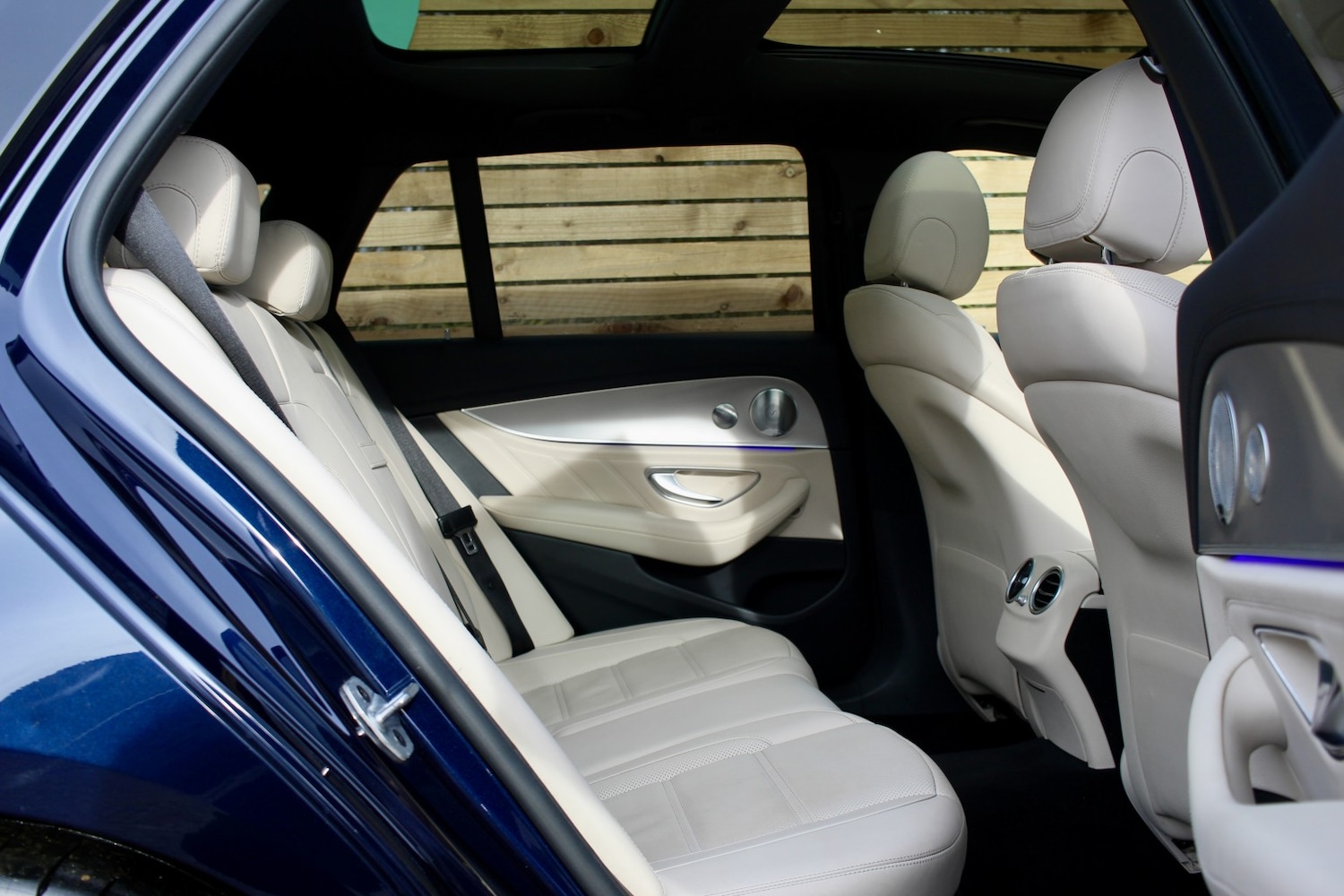 Used Mercedes-Benz E Class 2018 for sale - 77584440: Photo 11