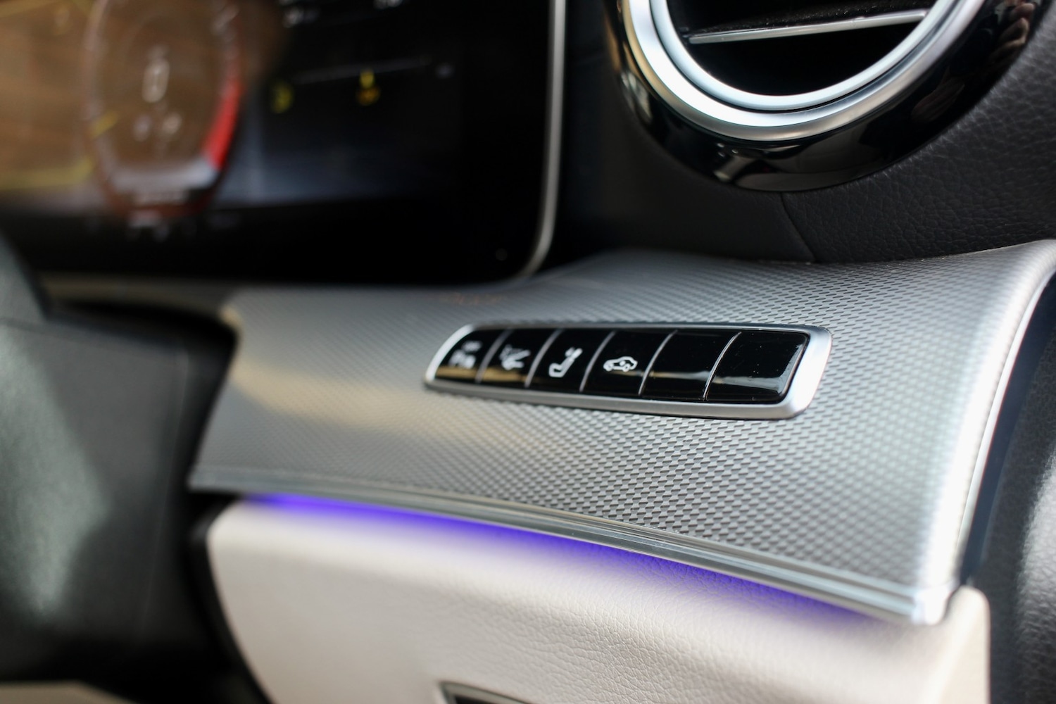 Used Mercedes-Benz E Class 2018 for sale - 77584440: Photo 35