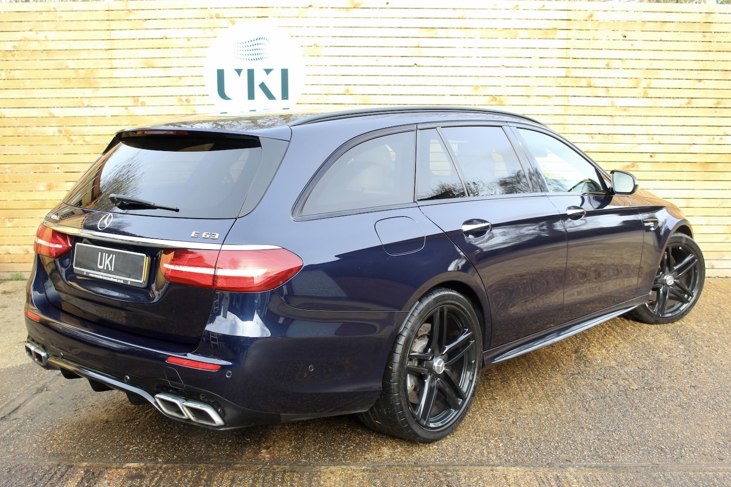 Used Mercedes-Benz E Class 2018 for sale - 77584440: Photo 4