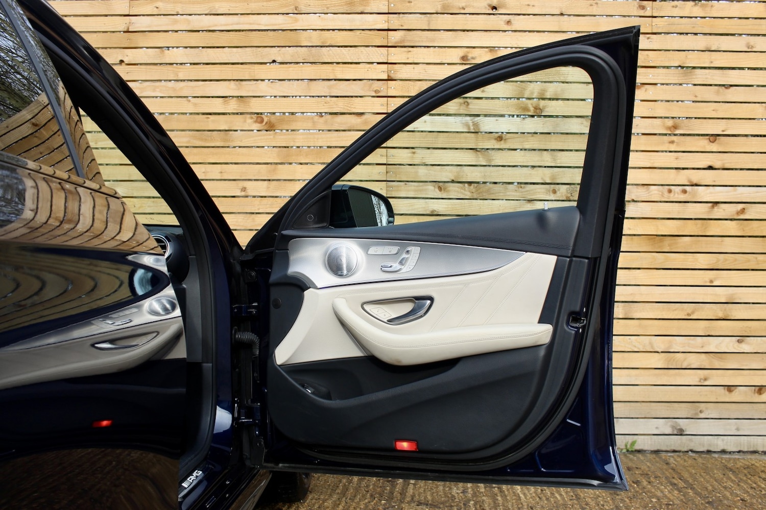 Used Mercedes-Benz E Class 2018 for sale - 77584440: Photo 40