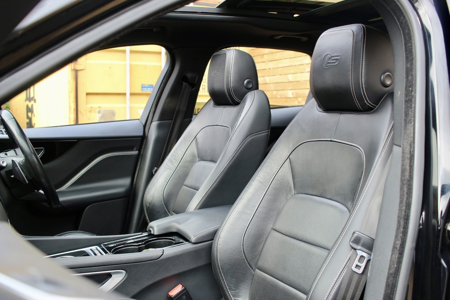 Used Jaguar F-Pace 2016 for sale - 78098258: Photo 15