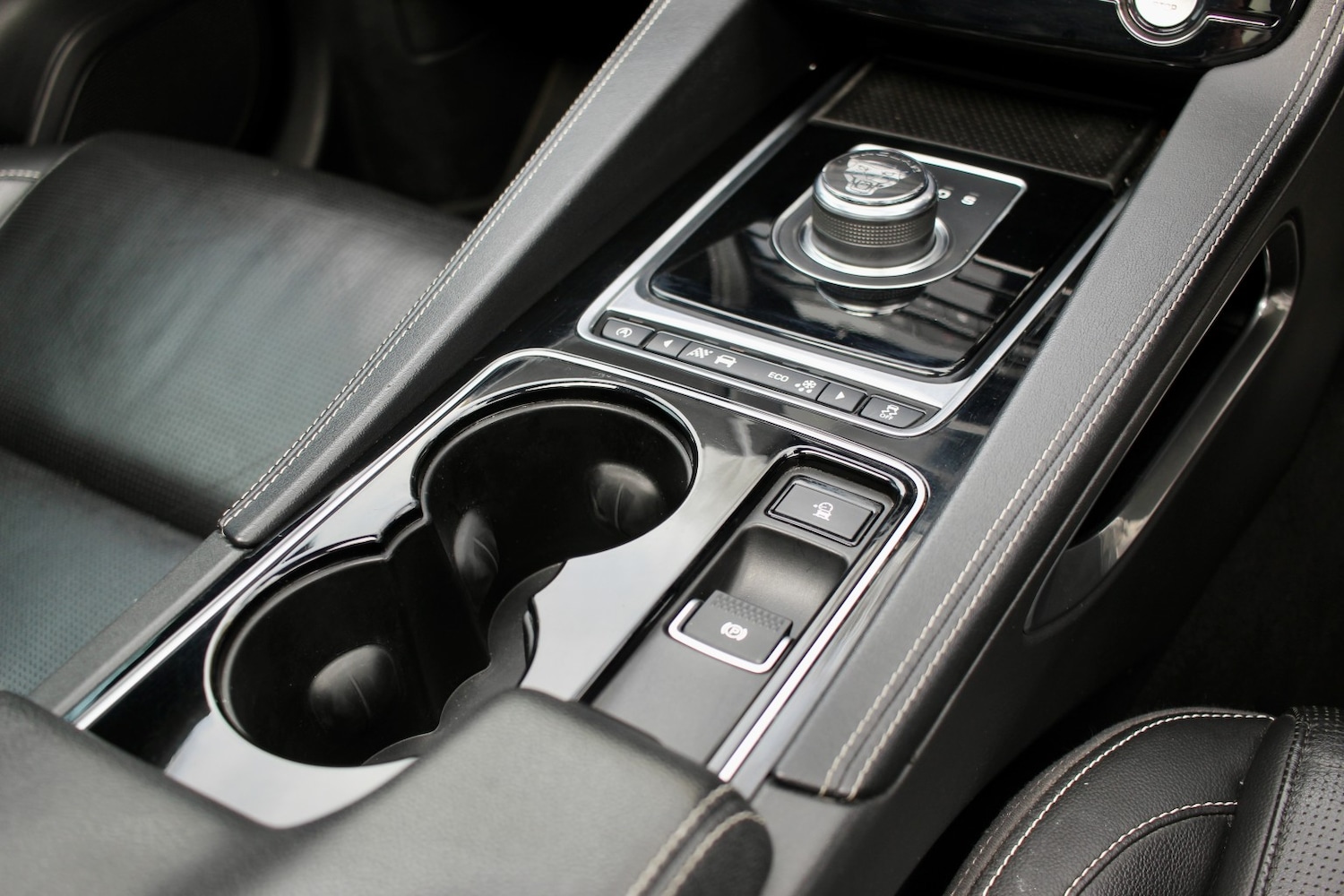 Used Jaguar F-Pace 2016 for sale - 78098258: Photo 17