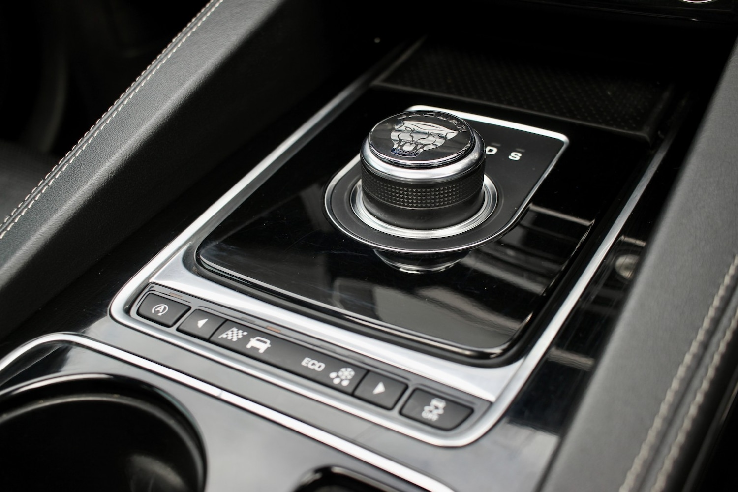 Used Jaguar F-Pace 2016 for sale - 78098258: Photo 18