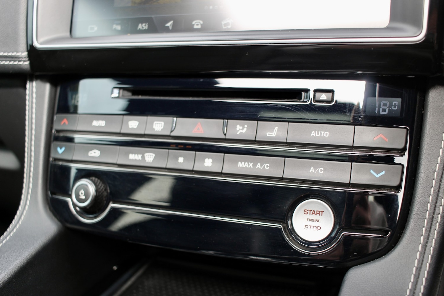 Used Jaguar F-Pace 2016 for sale - 78098258: Photo 19