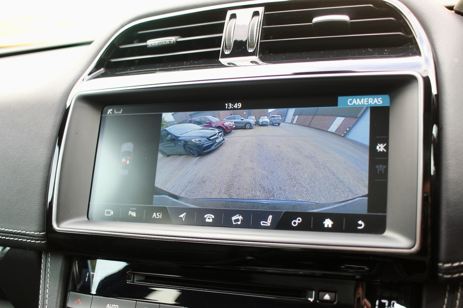 Used Jaguar F-Pace 2016 for sale - 78098258: Photo 24