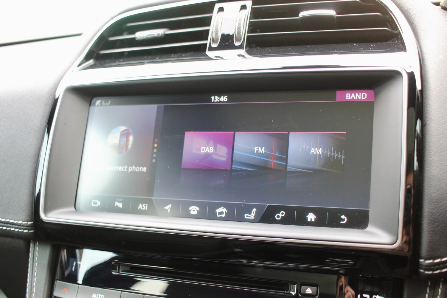 Used Jaguar F-Pace 2016 for sale - 78098258: Photo 27