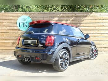 Used MINI Hatch 2019 for sale - 79697073: Photo