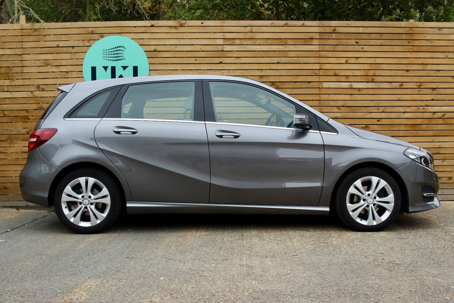 Used Mercedes-Benz B Class 2016 for sale - 76605851: Photo 3