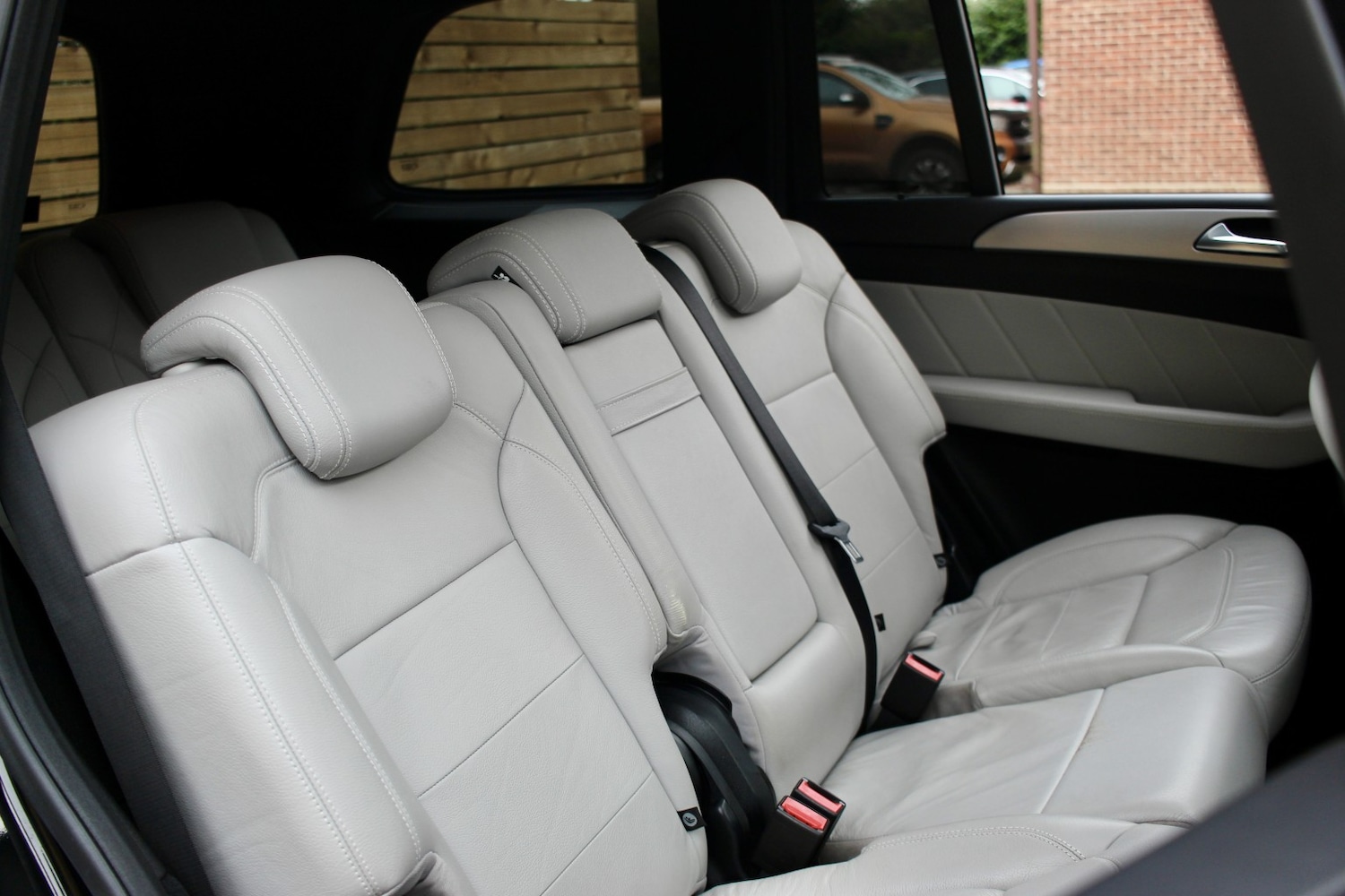 Used Mercedes-Benz GL Class 2015 for sale - 76986829: Photo 12