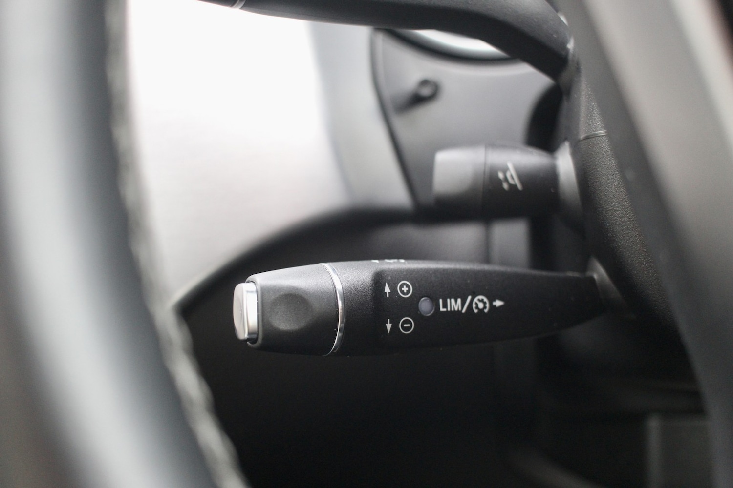 Used Mercedes-Benz GL Class 2015 for sale - 76986829: Photo 27