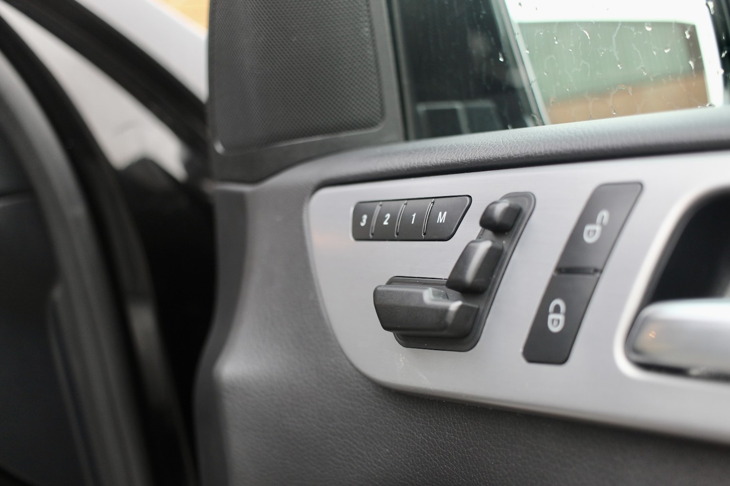 Used Mercedes-Benz GL Class 2015 for sale - 76986829: Photo 32