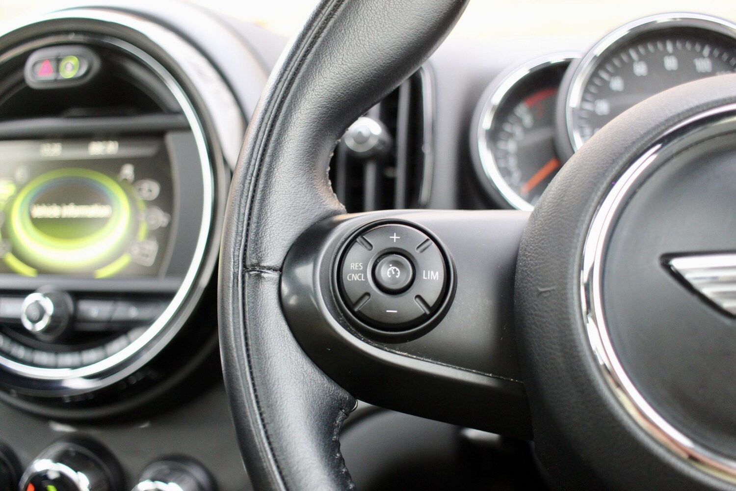 Used MINI Countryman 2017 for sale - 77535987: Photo 24