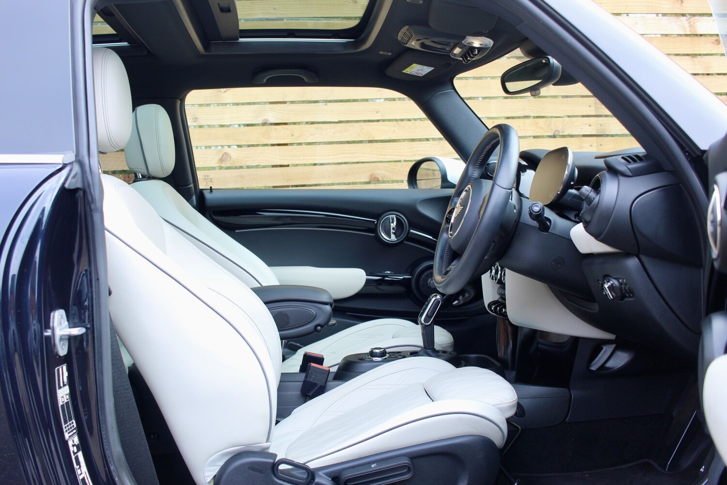 Used MINI Hatch 2022 for sale - 78098321: Photo 7