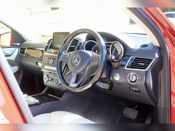 Used Mercedes-Benz GLS 2016 for sale - 78373399: Photo