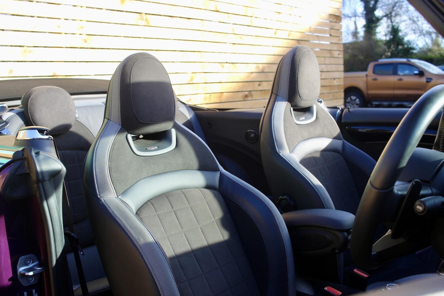 Used MINI Convertible 2022 for sale - 77129564: Photo 8