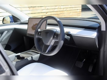 Used Tesla Model Y 2023 for sale - 78379429: Photo