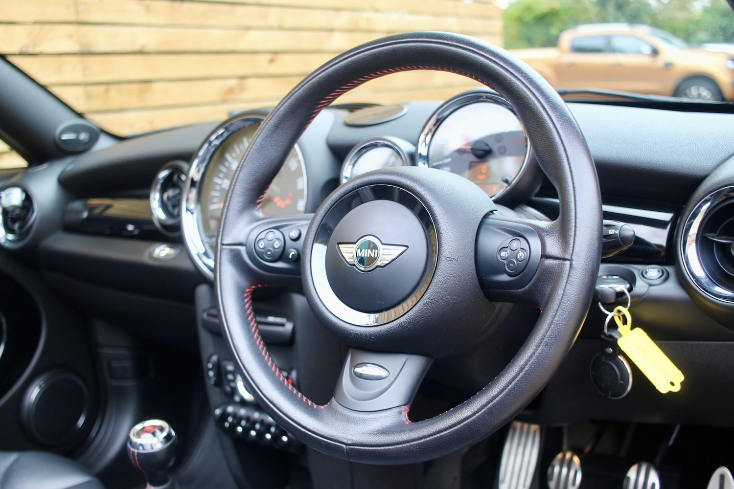 Used MINI Roadster 2014 for sale - 76643440: Photo 17