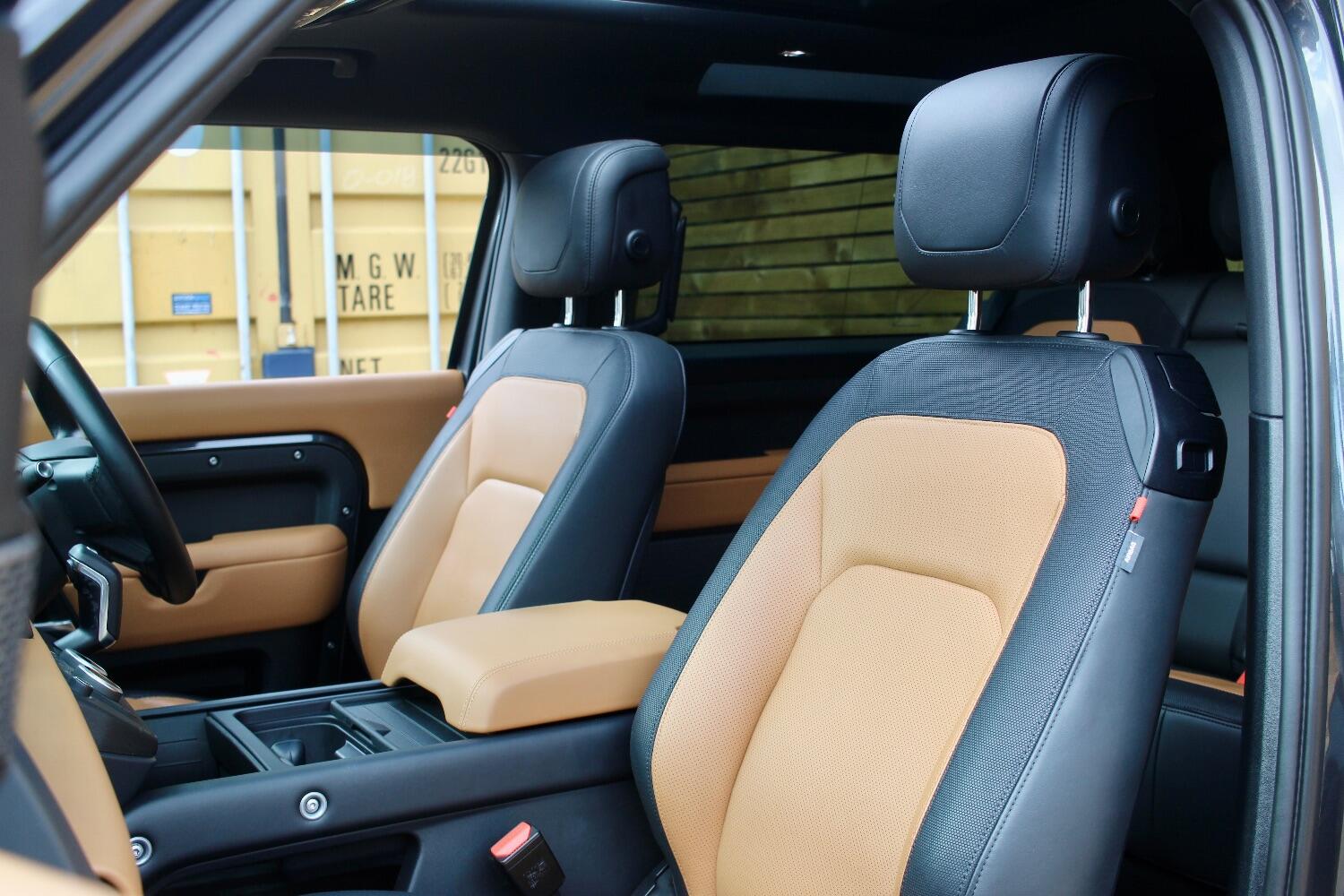 Used Land Rover Defender 90 2023 for sale - 76605696: Photo 12