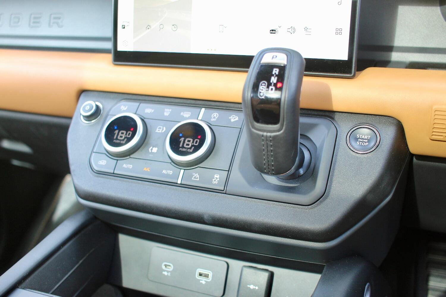 Used Land Rover Defender 90 2023 for sale - 76605696: Photo 15