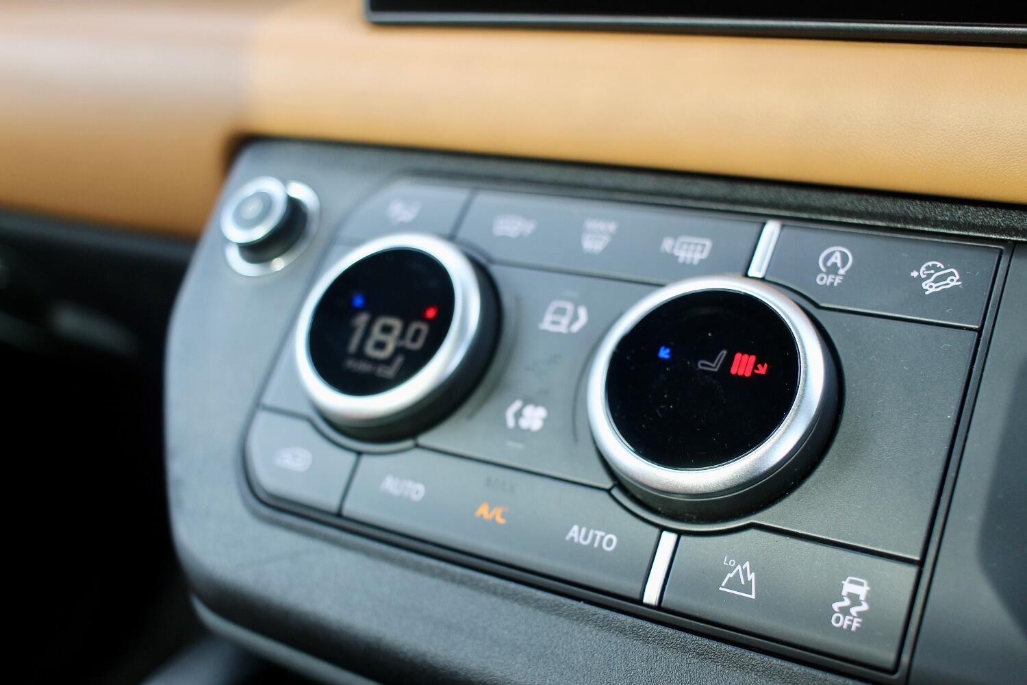 Used Land Rover Defender 90 2023 for sale - 76605696: Photo 16