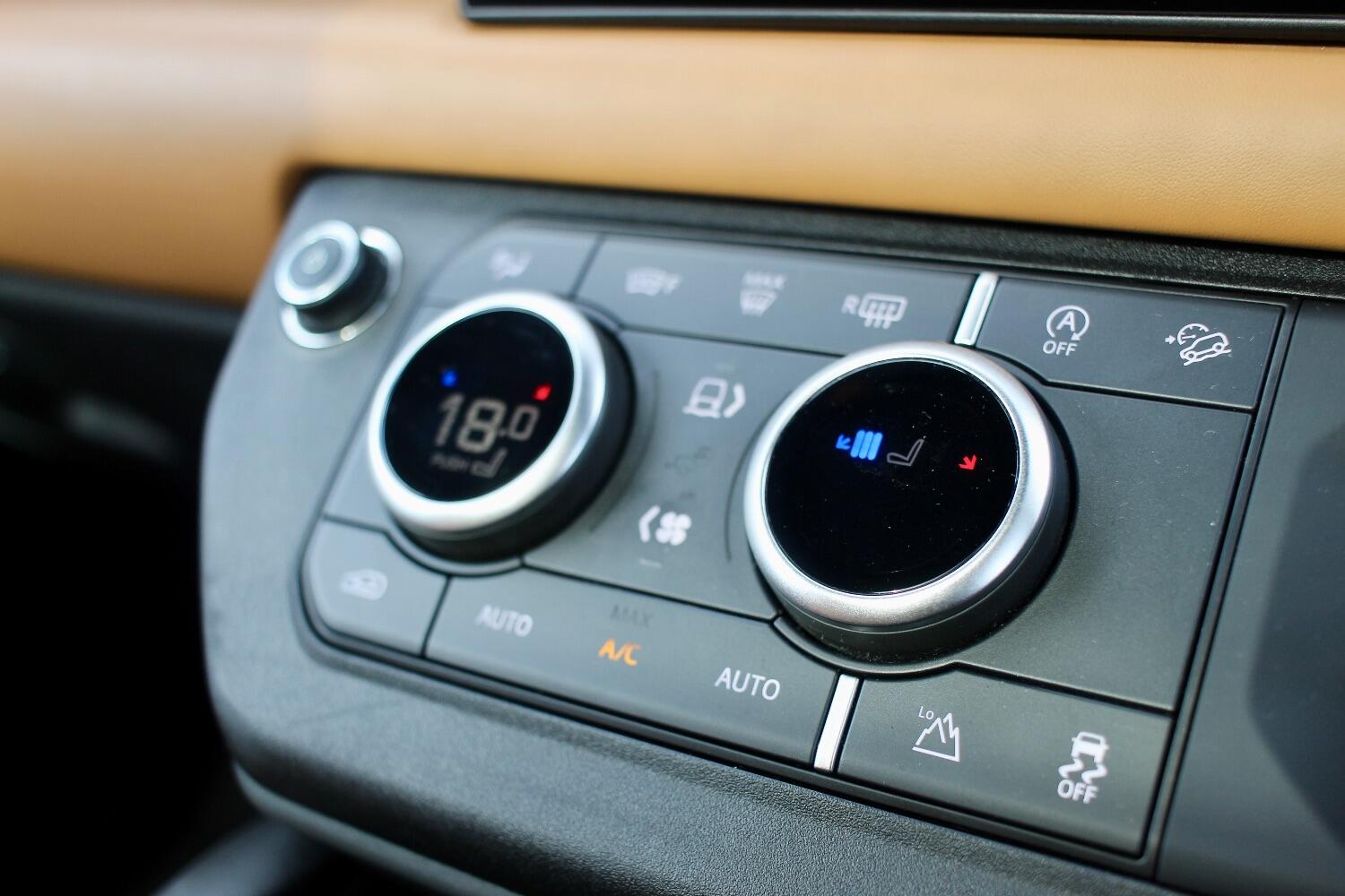 Used Land Rover Defender 90 2023 for sale - 76605696: Photo 17