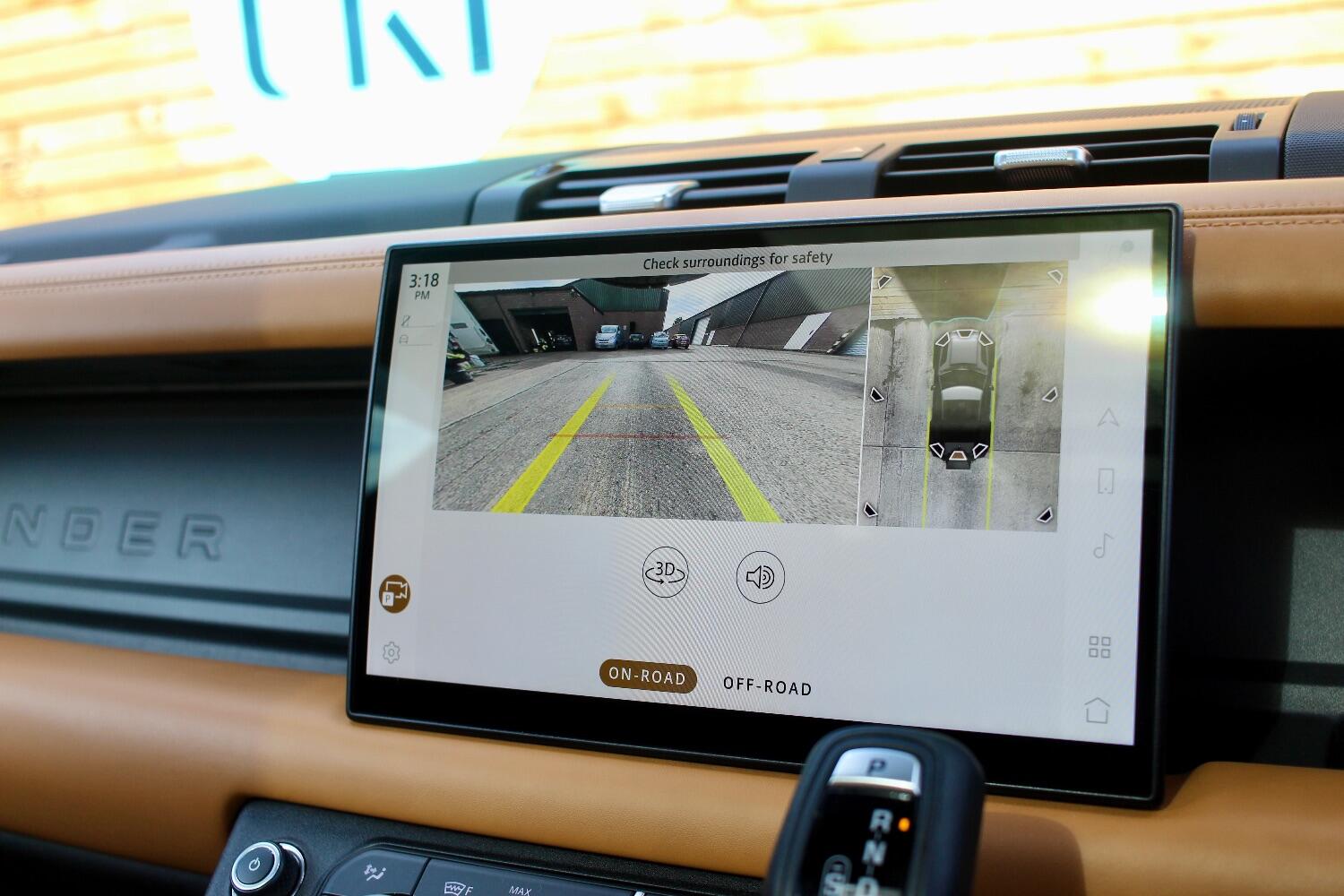 Used Land Rover Defender 90 2023 for sale - 76605696: Photo 25