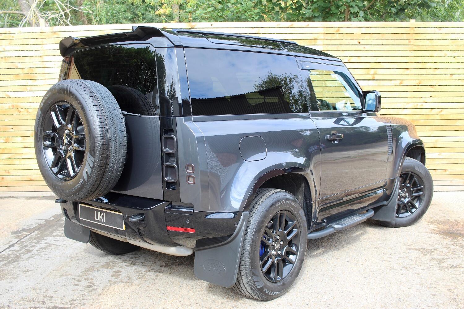 Used Land Rover Defender 90 2023 for sale - 76605696: Photo 4