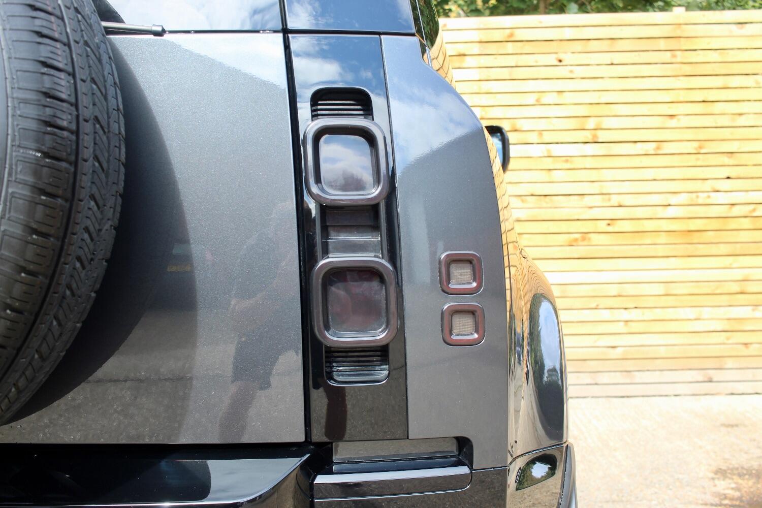 Used Land Rover Defender 90 2023 for sale - 76605696: Photo 40