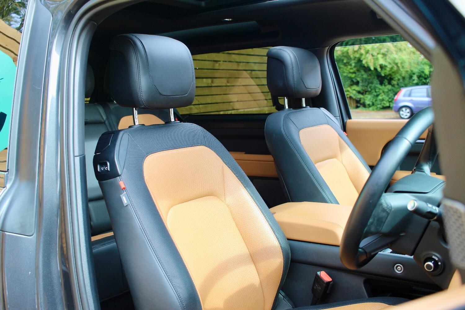 Used Land Rover Defender 90 2023 for sale - 76605696: Photo 9